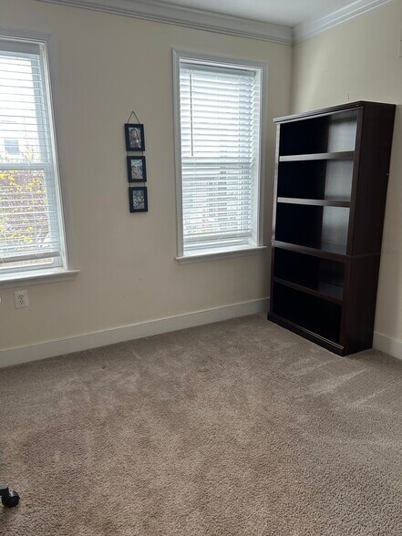 Bedroom 2, view 1 - 128 N Belnord Ave