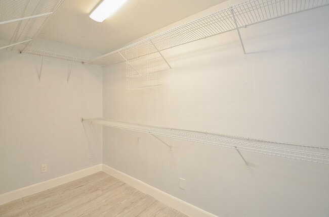 Building Photo - 12633 Memorial Dr