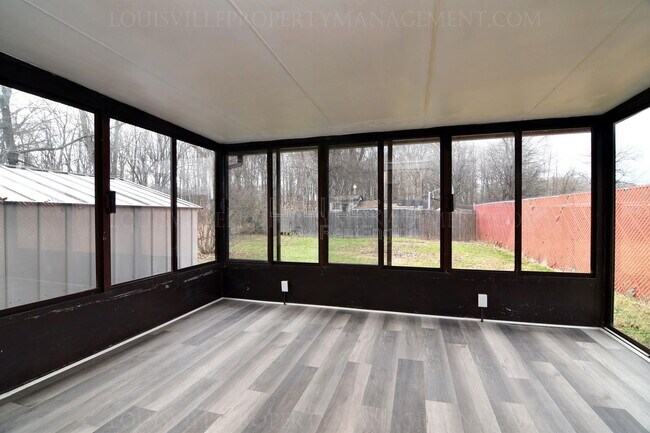 Building Photo - 9002 Whippoorwill Rd