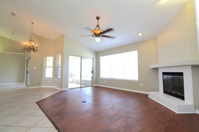 Building Photo - Spacious 3-Bedroom Cantonment Home with Sc...