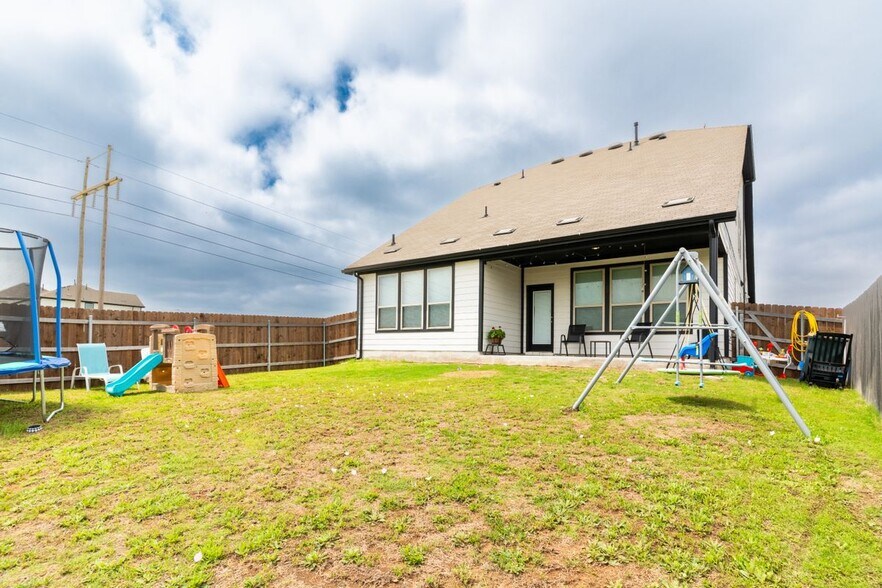 Building Photo - 237 Sand Lily Ln