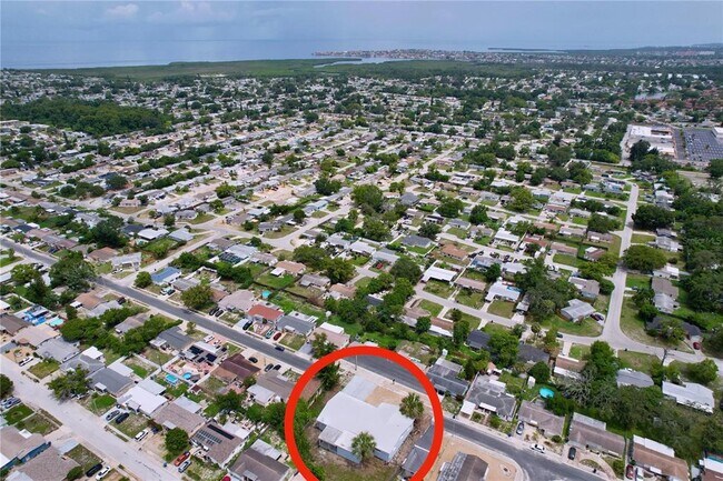 Building Photo - 4326 Westwood Dr