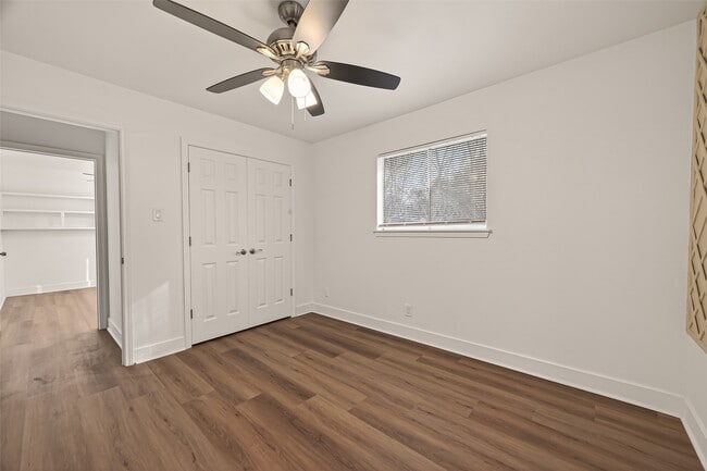 Building Photo - 5503 Jason St