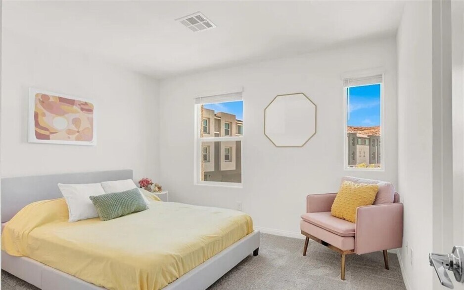 Building Photo - 2766 Atomic Tangerine Way