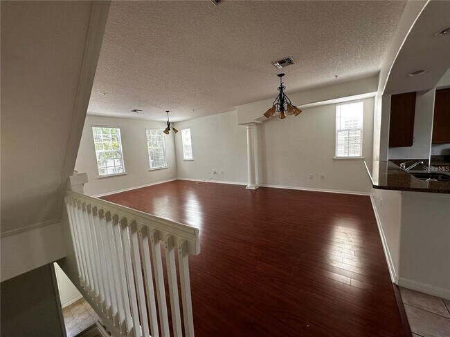 Building Photo - 1350 Chatfield Pl
