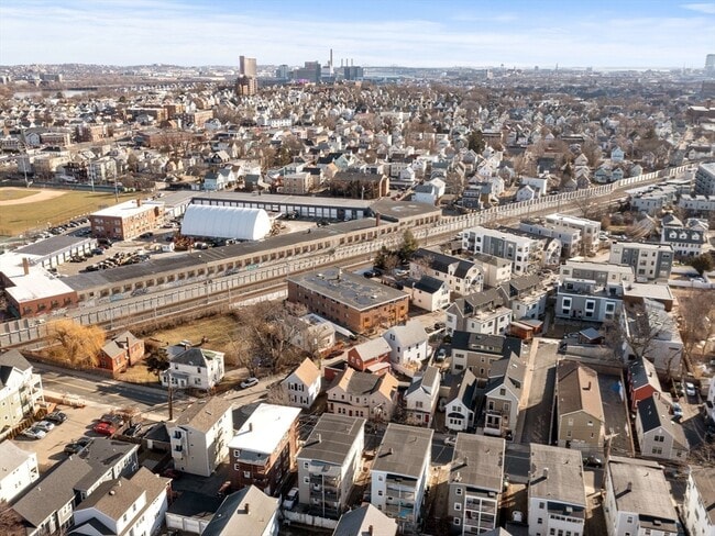 Building Photo - 14 Murdock St