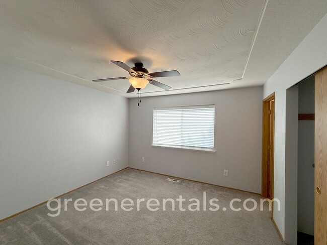 Building Photo - 3BR/2BA Rambler with 2-Car Garage in Yelm!