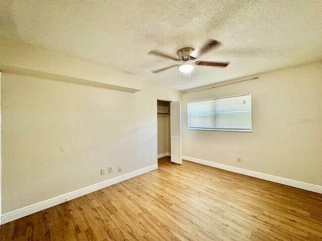Building Photo - 865 Trotter Rd