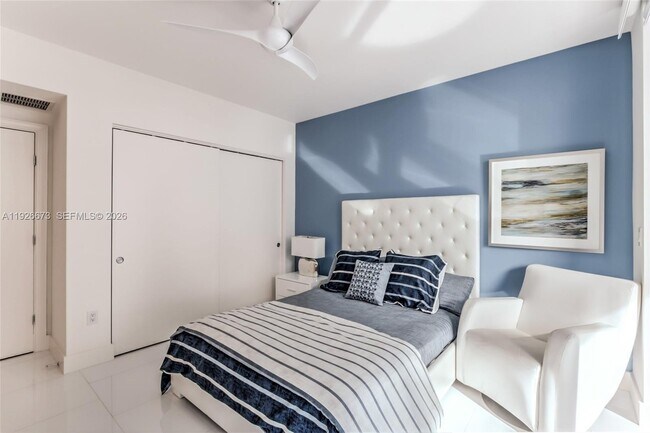 Building Photo - 3535 S Ocean Dr