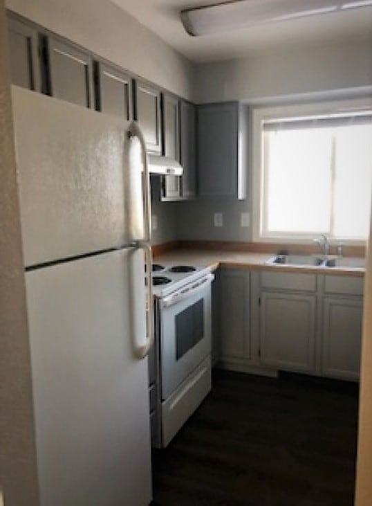 Building Photo - 471 Paxon St