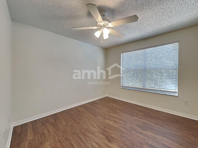 Building Photo - 716 Grand Canyon Dr