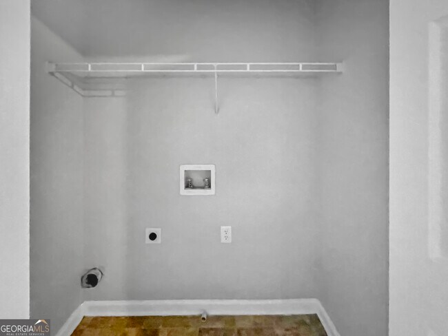 Building Photo - 10 Fieldview Ln