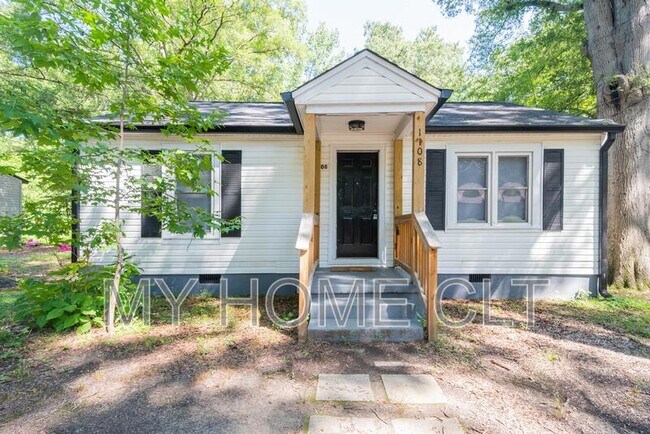 Primary Photo - 1108 W Walnut Ave