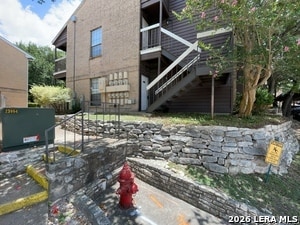 Building Photo - 8655 Datapoint Dr