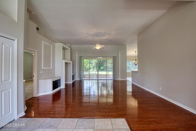 Building Photo - 4 Windwillow Ln