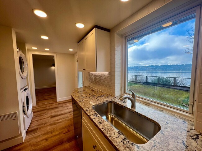 Building Photo - PENDING APPLICATION; Waterfront Apartment on East Bay Drive