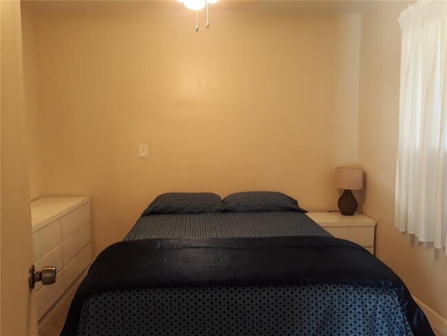 Building Photo - 4111 SW 32nd St