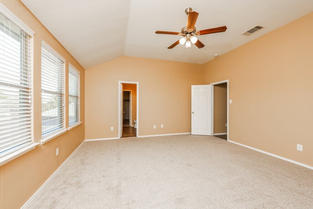 Building Photo - 2405 Becard Dr