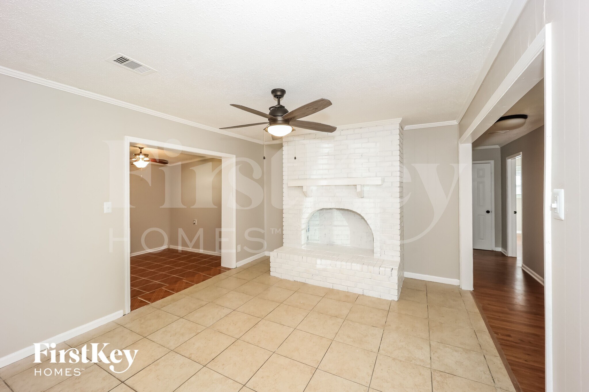 Building Photo - 3480 Leisure Ln