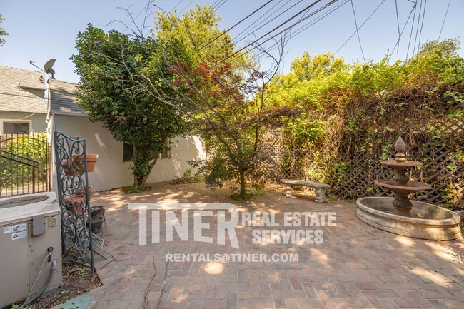 Building Photo - 3571 D St