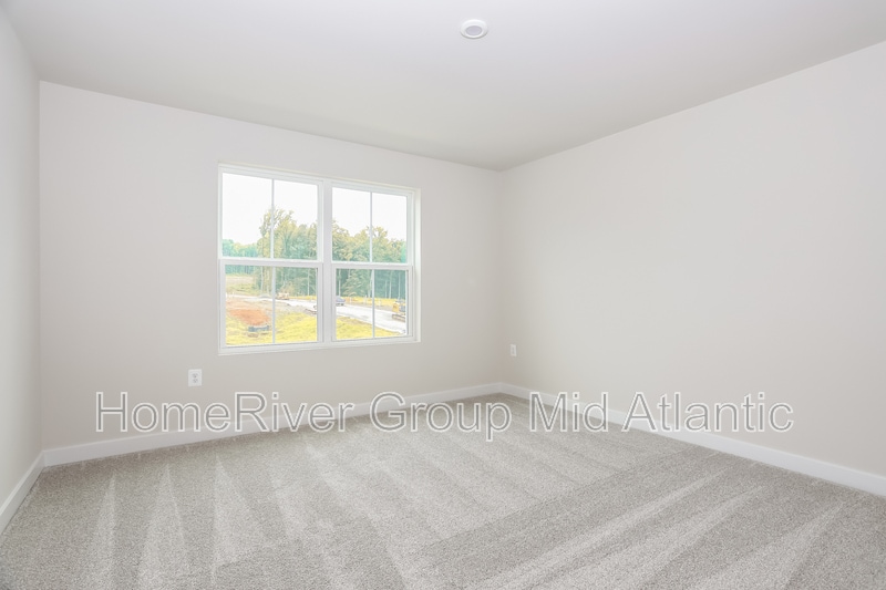 Building Photo - 600 Augustine Ct