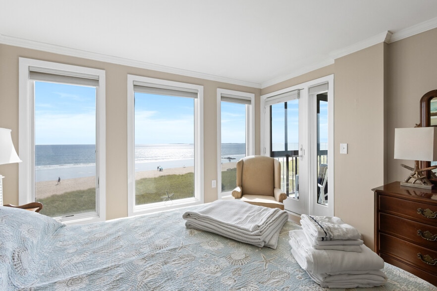 Building Photo - 1 Seacliff Ave