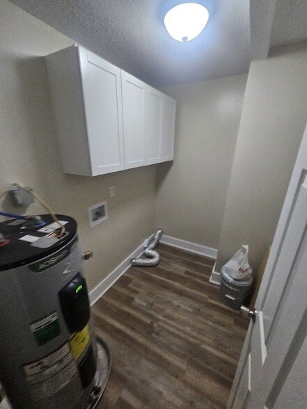 Building Photo - 6731 Forrest Ln