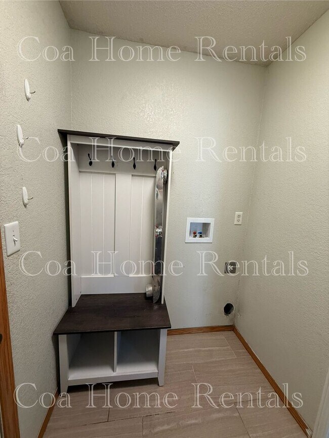 Building Photo - Great home in Derby Kansas