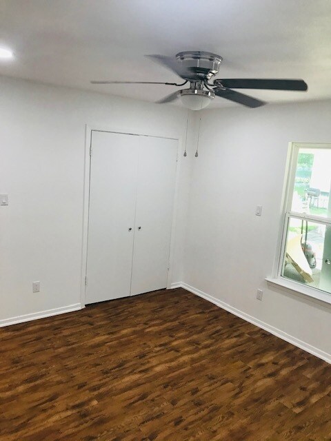 Building Photo - 271 Willow Ave