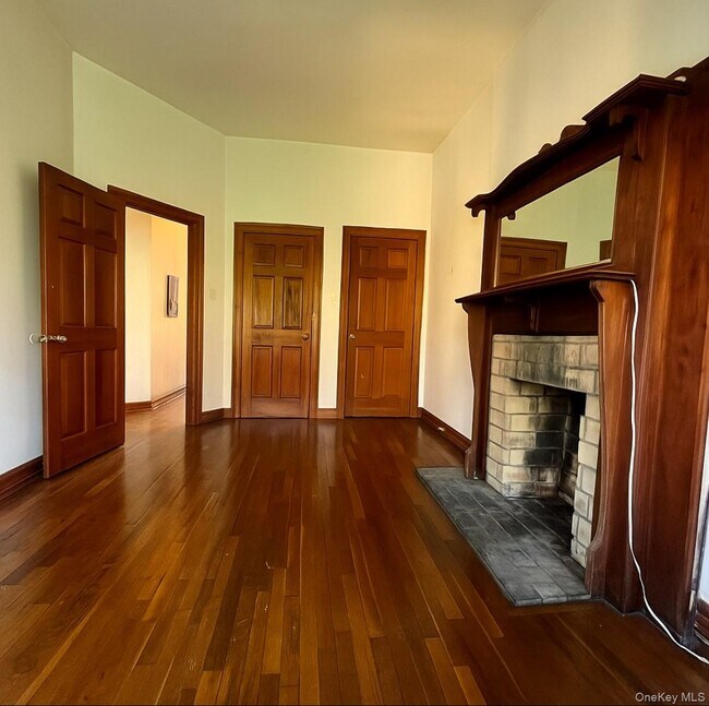 Building Photo - 451 W 162nd St
