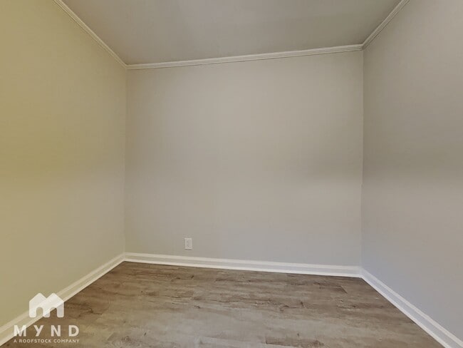 Building Photo - 1693 Concord Dr SE
