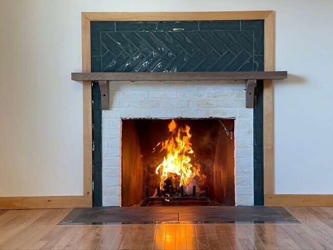 Building Photo - 4 Coffey Ave