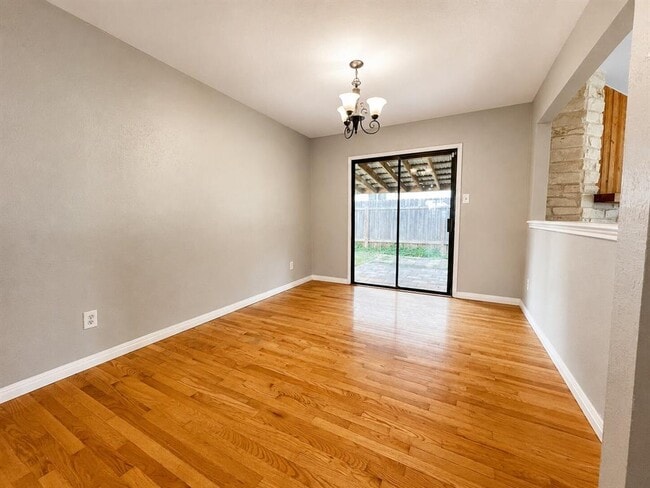 Building Photo - 3603 Palomar Ln