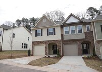 Building Photo - Immaculate End Unit Townhome in Research Triangle Park