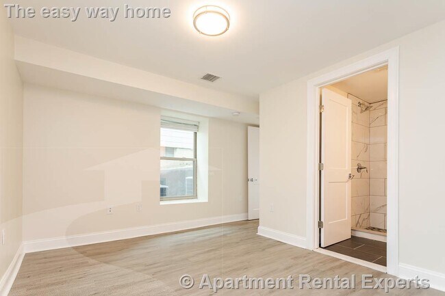 Building Photo - 478 Fulton St