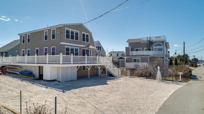 Building Photo - 99 N Reservation Terrace