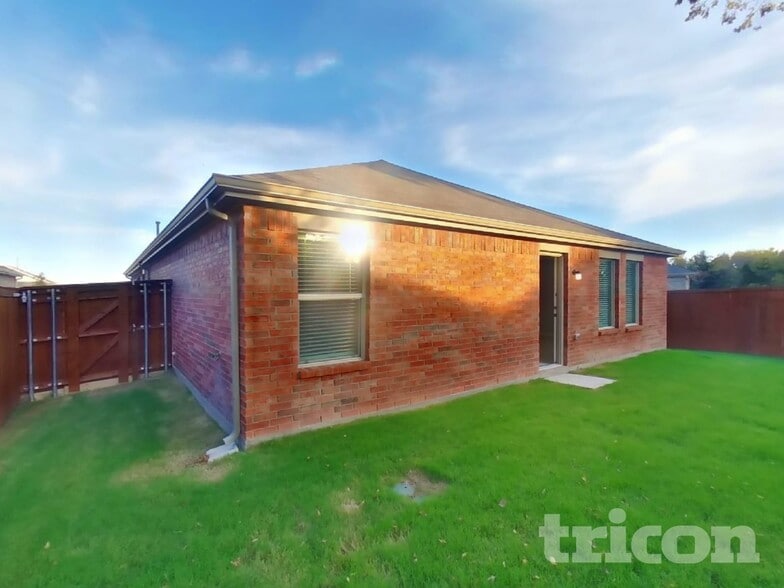 Building Photo - 1732 Clairborne Ct