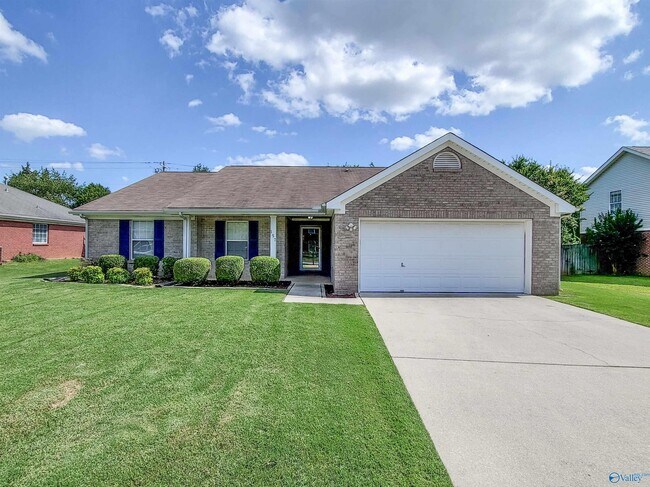 Building Photo - 157 Garden Brook Dr