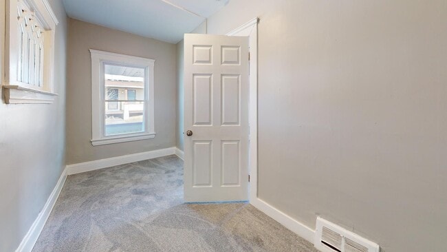 Building Photo - Clark / Fulton Area - Single Family Home