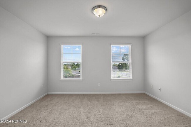 Building Photo - 7334 Chipley Dr