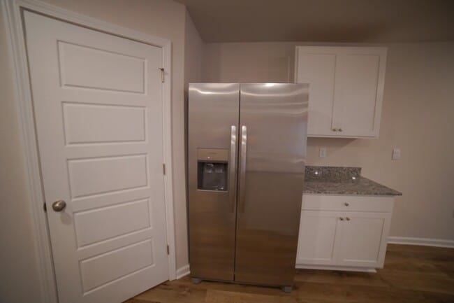 Building Photo - 4053 Brownstone Wy