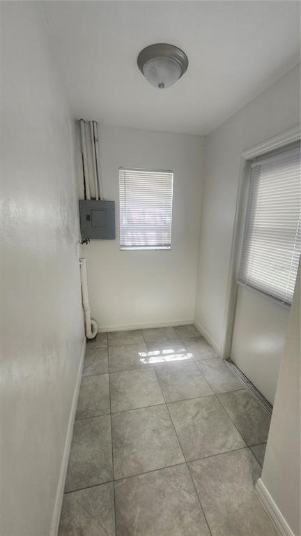 Building Photo - 1079 N Gertrude Ct