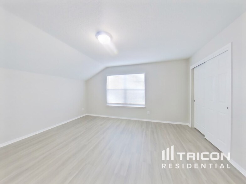 Building Photo - 6258 Ozona Mill