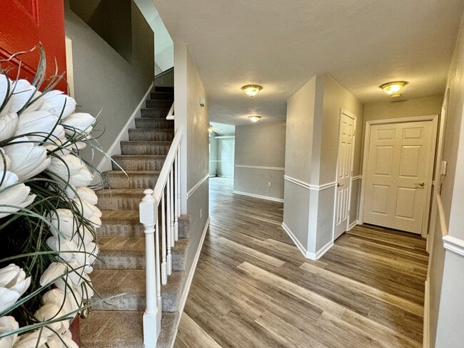 Building Photo - Ready 06-17-26 in Sawyers Mill - Ranch Home w/Loft On Cul-De-Sac! Pet Friendly - Grassfield High ...