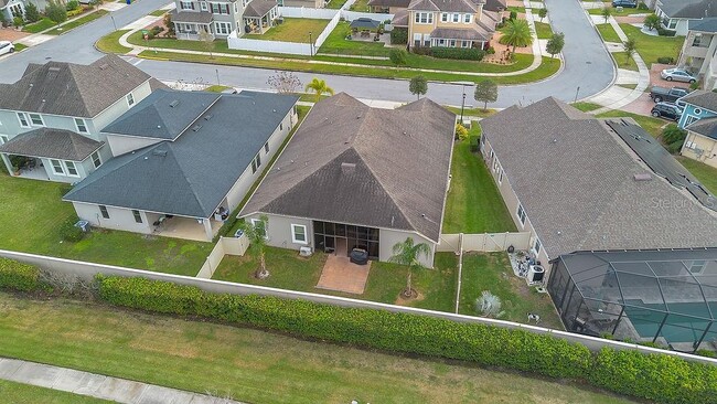 Building Photo - 2450 Chateau Lp