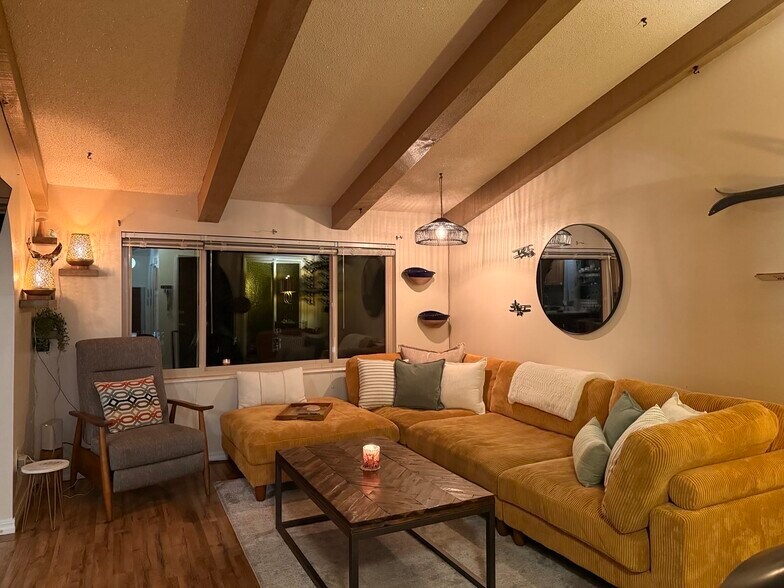 Building Photo - 1332 Millcreek Dr