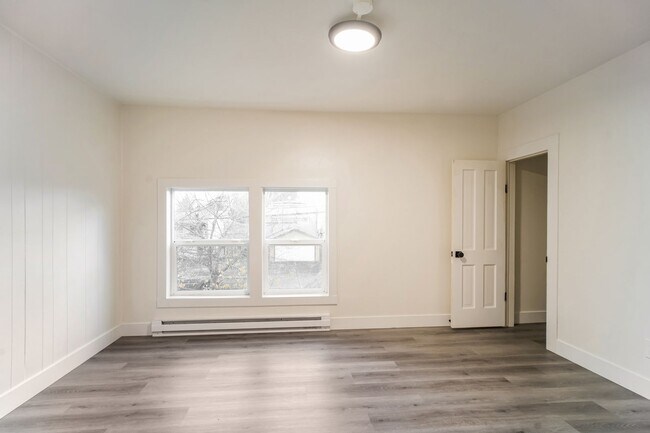 Building Photo - 135NE