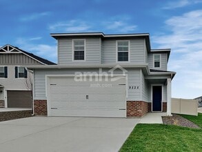 Building Photo - 9525 W Bowie Ct