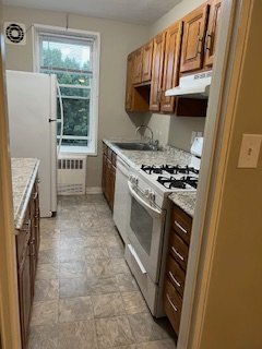 Building Photo - 7 4th St