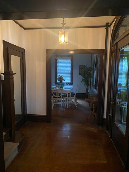 Building Photo - 301 Bingham Ave